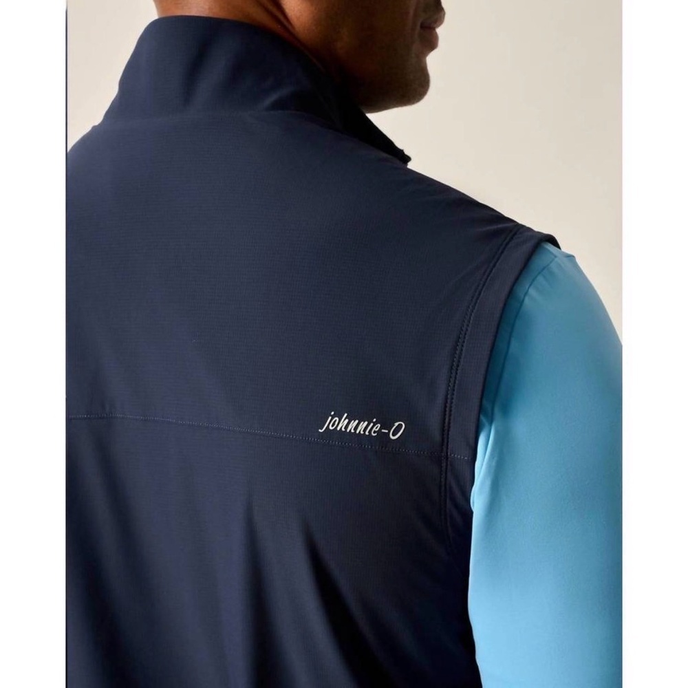 JOHNNIE-O zimmer featherweight performance vest in navy - Picture 9 of 9